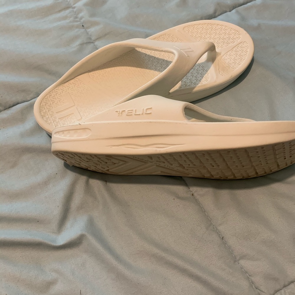 Telic  energy flip flops